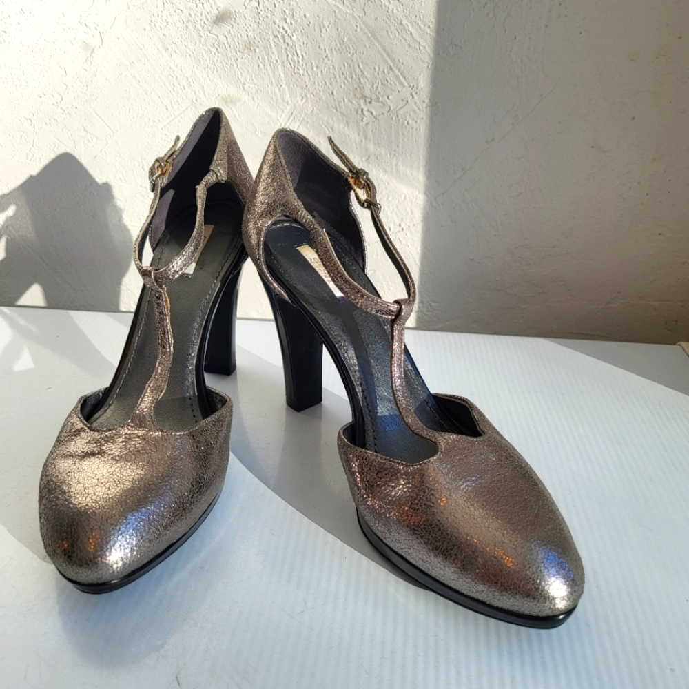 Geox Respira Metallic T-Strap Heels Size 39/US9 Dark Silver Comfort Dress Shoes